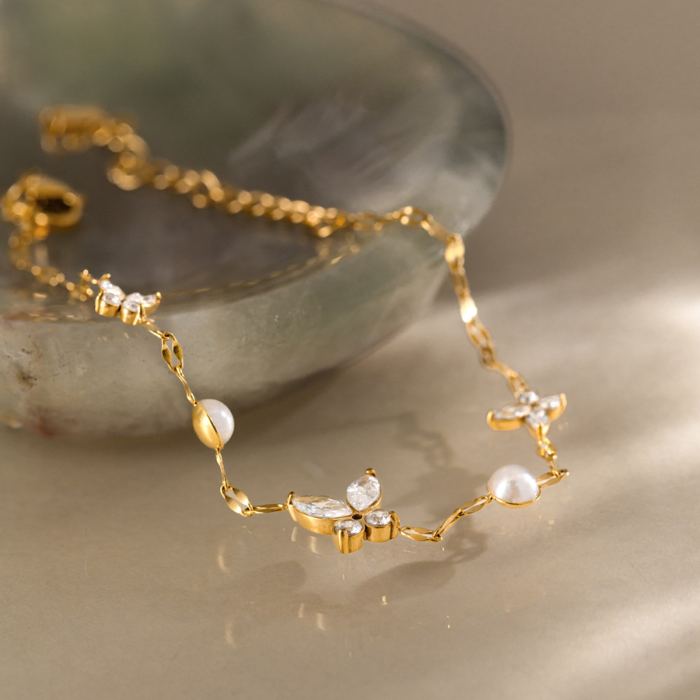 Bracelet Chaîne Femme En Acier Inoxydable Doré Avec Zircon Et Motif Papillon Doux, Collection Romantique Image4