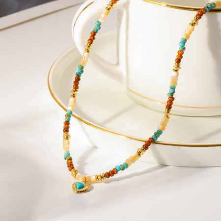 Colliers pendentifs pour femmes, collection classique rétro, en forme de cœur, couleur or et pierre naturelle 2