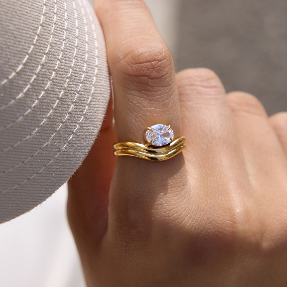 Bagues Pour Femmes En Acier Inoxydable À Rayures Simples, Étanches, Couleur Or, Serties De Zircon. Image3