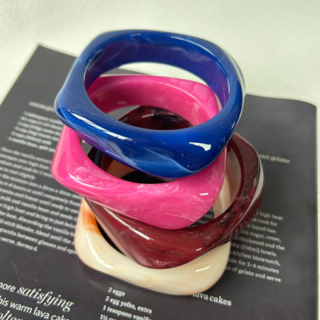 Bracelets pour femmes en résine à dégradé de couleurs 2