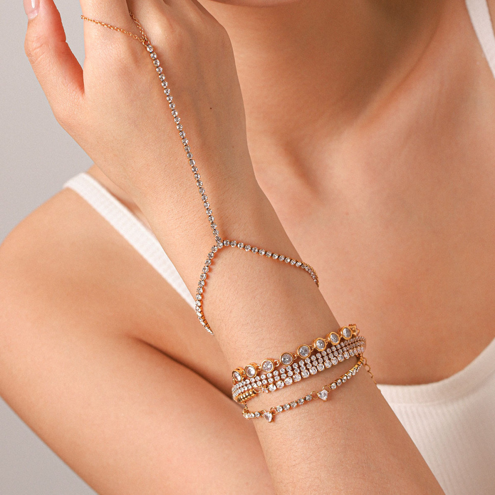 Bracelet Chaîne Pour Femme Simple Series Daily Chain En Acier Inoxydable Étanche Couleur Or Avec Zircon Image3