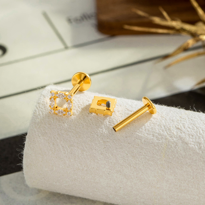 Boucles D'Oreilles Piercing Femme, Forme Géométrique, Nœud Papillon Et Fleur Simple, Alliage De Titane Doré Et Zircon. Image3