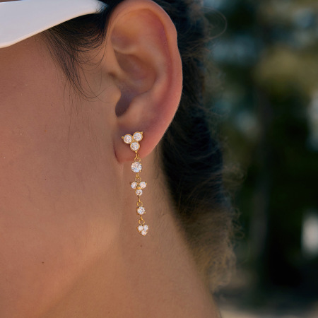 Boucles d'oreilles pendantes pour femme, élégantes, en acier inoxydable, couleur or, avec pompon et fleur, ornées de zirconiums et imperméables, collection romantique