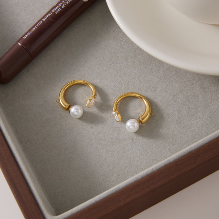 Boucles d'oreilles puces pour femmes, en acier inoxydable étanche, couleur or, avec zircon et perle artificielle, forme goutte simple.