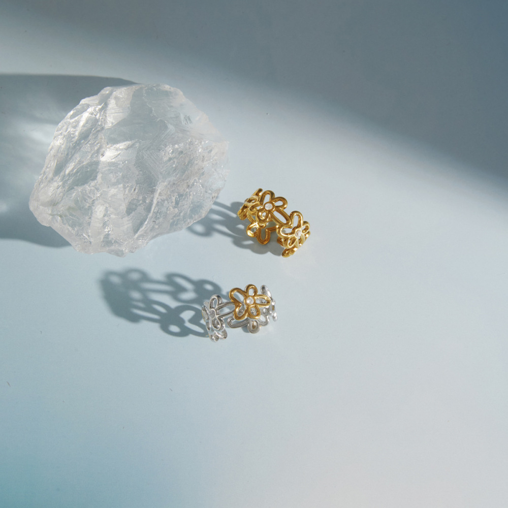 Bagues En Acier Inoxydable Étanches Sweet Flower Avec Zircon Doré Image3