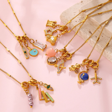 Colliers pendentifs pour femmes en acier inoxydable étanche, couleur or, ornés de strass 2