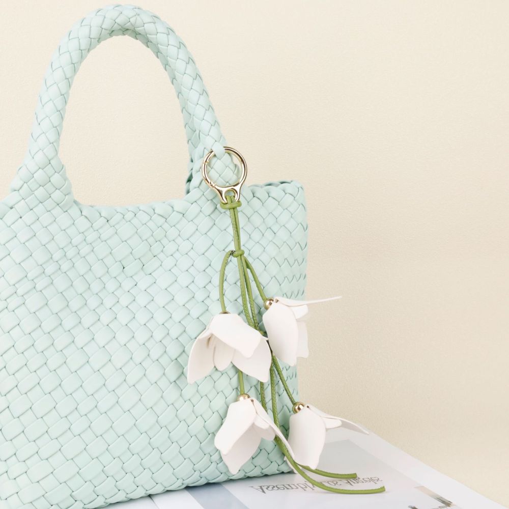 Breloques Pour Sac En Pu À Motif Floral Doux, Collection Simple h5Image2