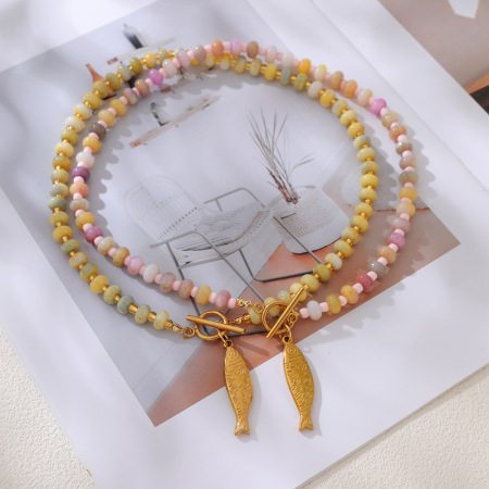 Colliers de perles pour femmes avec pendentif poisson en pierres naturelles et perles de vacances 2