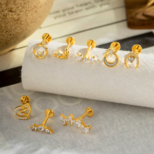 Boucles D'Oreilles Piercing Pour Femme, En Alliage De Titane Doré Avec Zircon Et Cœur Simple h5 Image4