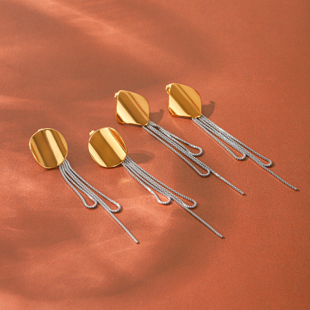 Boucles d'oreilles pendantes pour femme, style géométrique, avec pompon rond, en acier inoxydable étanche, couleur or.