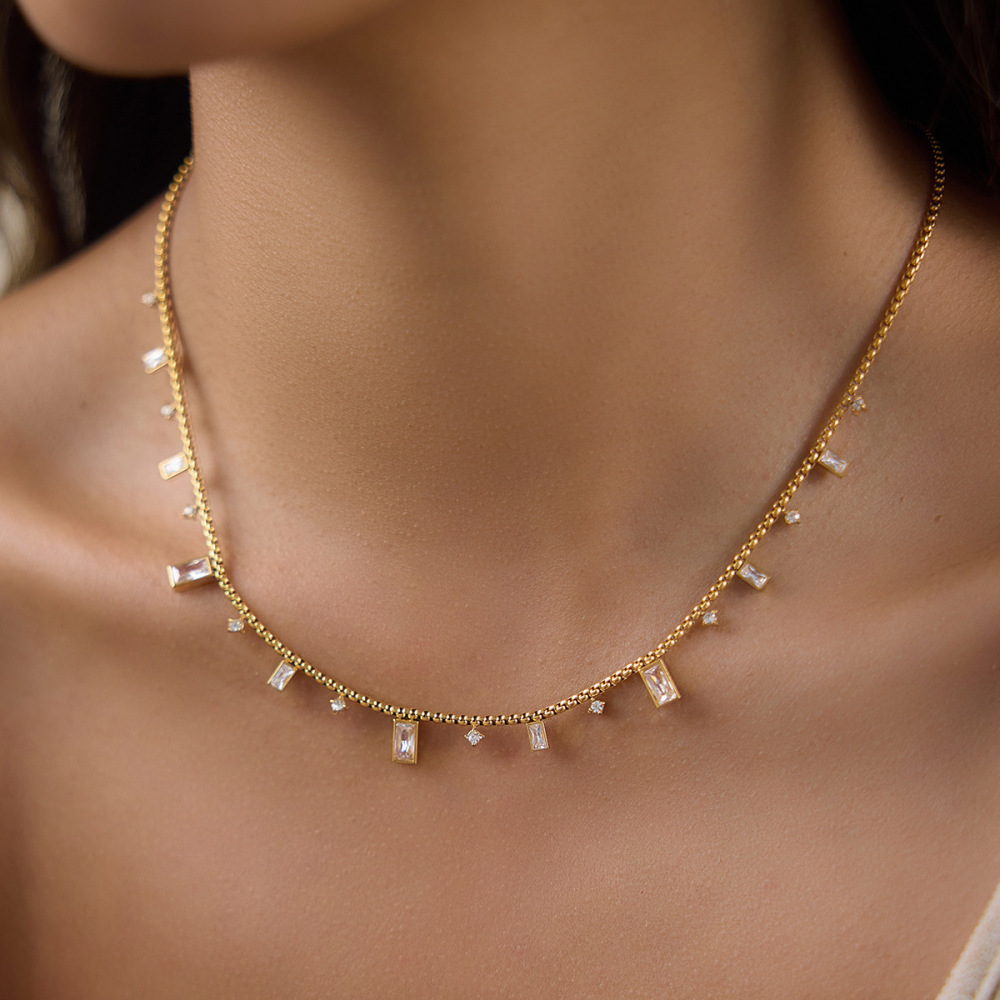 Colliers Pendentifs Pour Femmes, Simples, Rectangulaires, En Acier Inoxydable, Étanches, Couleur Or, Avec Zircon. Image4
