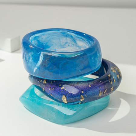 Bracelets pour femmes en résine transparente à dégradé de couleurs