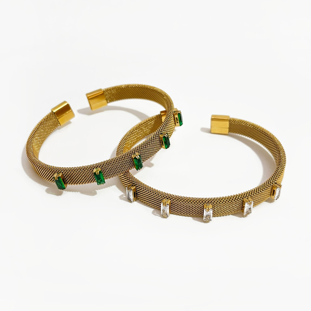 Bracelet Manchette Rétro Rectangulaire En Acier Inoxydable Étanche Couleur Or Avec Zircon Pour Femme, Collection Luxueuse Image5