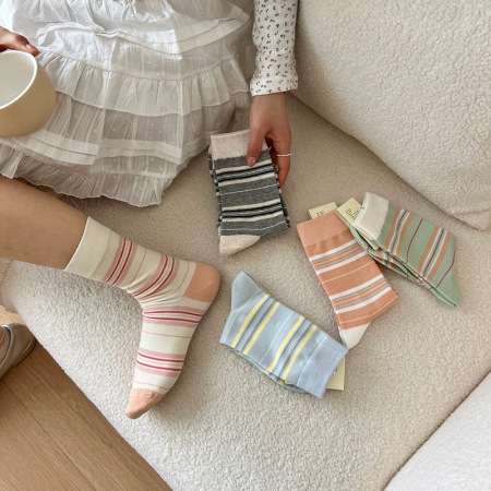 Chaussettes mi-mollet à rayures décontractées 2