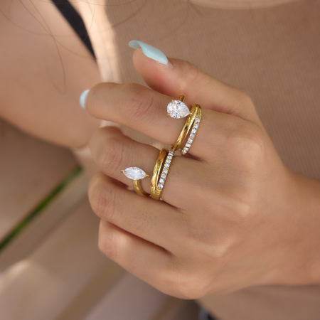 Bagues pour femmes luxueuses en acier inoxydable de forme elliptique, étanches, couleur or, serties de zircon. 2