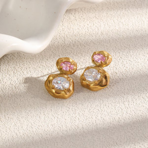 Boucles D'Oreilles Puces Pour Femmes, Style Rétro, En Acier Inoxydable, Imperméables, Couleur Or, Avec Motif Martelé Et Zircon. Collection Classique. h5 Image2