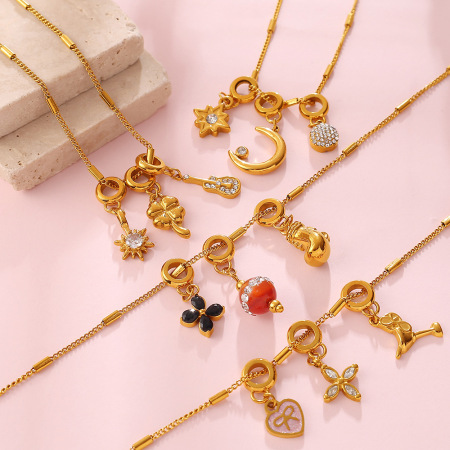 Colliers pendentifs pour femmes en acier inoxydable étanche, couleur or, ornés de strass