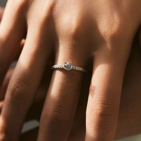 Bagues pour femmes en moissanite S925 plaqué rhodium, forme géométrique simple et luxueuse 2