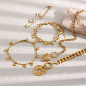 Bracelets À Breloques Pour Femmes En Acier Inoxydable, Étanches, Couleur Or, Avec Strass Et Zircon, En Forme De Cœur h5 Image2