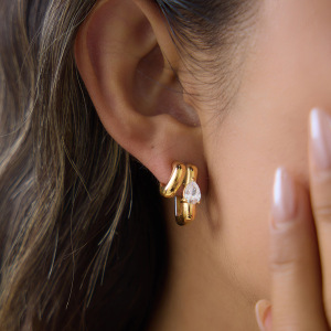 Boucles D'Oreilles Puces Pour Femmes, Forme Irrégulière En Goutte Décontractée, En Acier Inoxydable Étanche, Couleur Or, Avec Zircon. h5 Image2