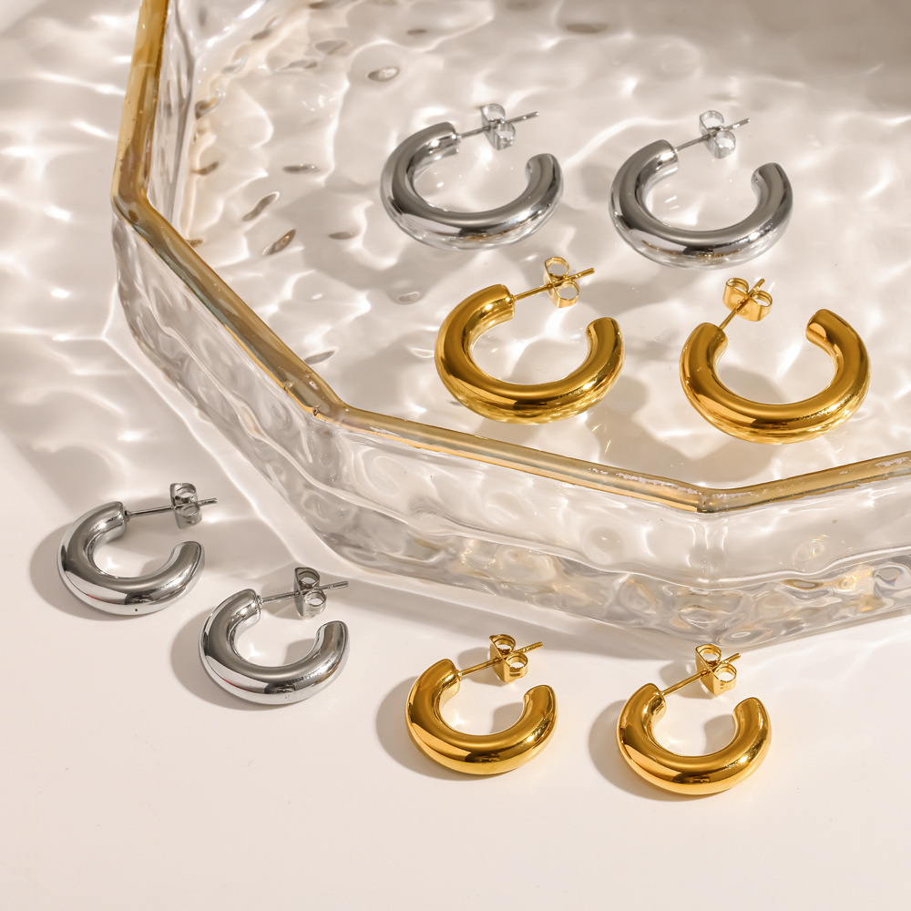 Boucles D'Oreilles Puces Classiques En Acier Inoxydable, Étanches, Couleur Or, En Forme De C, Pour Femmes Image3