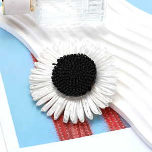 Pinces À Cheveux Pour Femmes En Raphia À Motif Floral Romantique h5 Image4