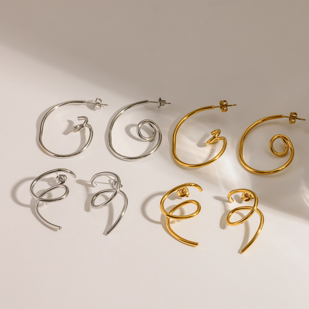 Boucles D'Oreilles Puces Pour Femmes, En Acier Inoxydable, Couleur Or, Forme Ronde Simple, Étanches. Image3