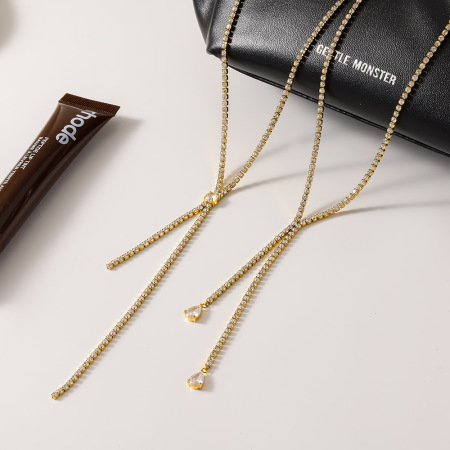 Colliers pendentifs pour femmes, élégants, en forme de goutte, en acier inoxydable étanche, couleur or, avec zircon. Collection luxueuse.