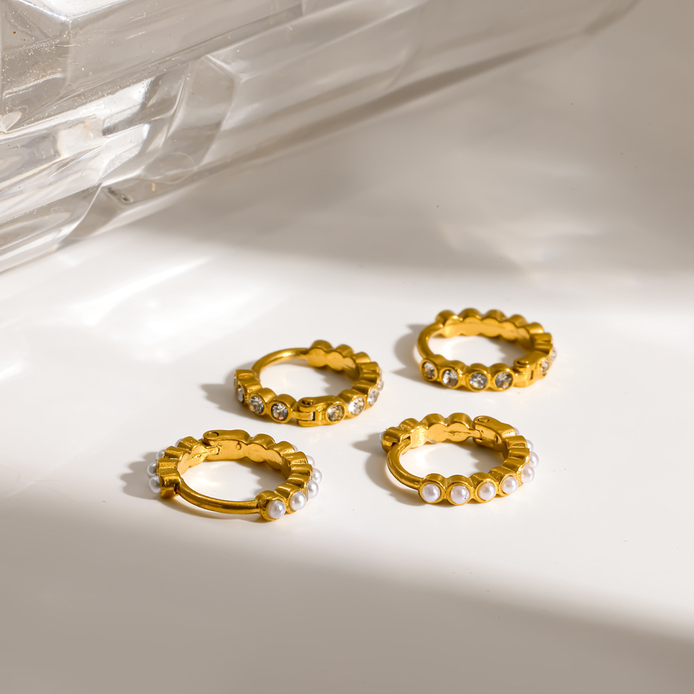 Boucles D'Oreilles Créoles Simples Pour Femmes, En Acier Inoxydable, Étanches, Couleur Or, Ornées De Strass Et De Perles Artificielles. Image4