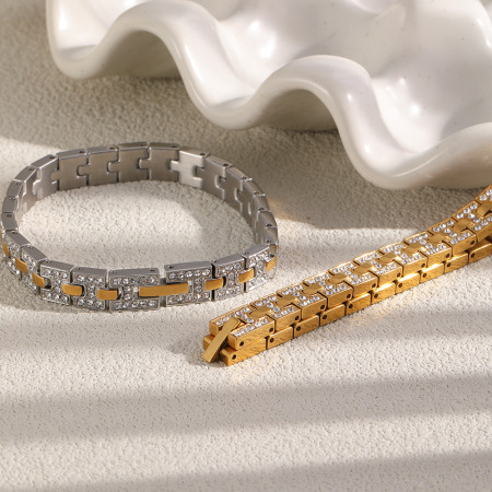 Bracelet chaîne simple en acier inoxydable doré et strass pour femme, collection Luxueuse. 2