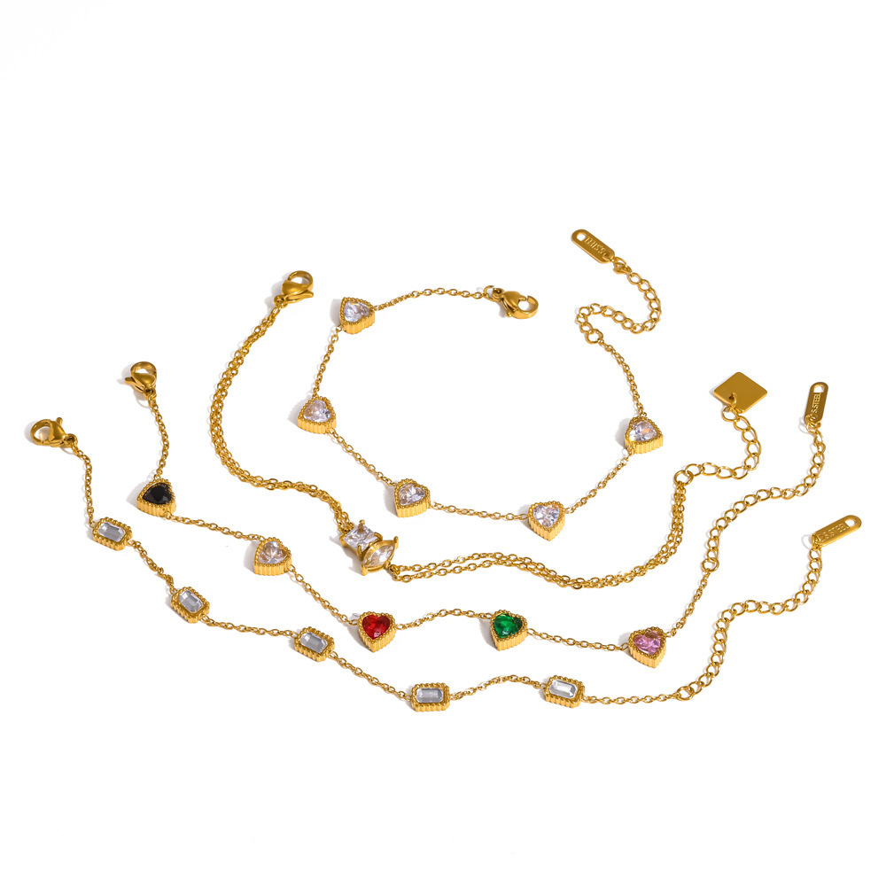 Bracelet Chaîne Femme En Acier Inoxydable Étanche Couleur Or Avec Strass En Forme De Cœur Image4