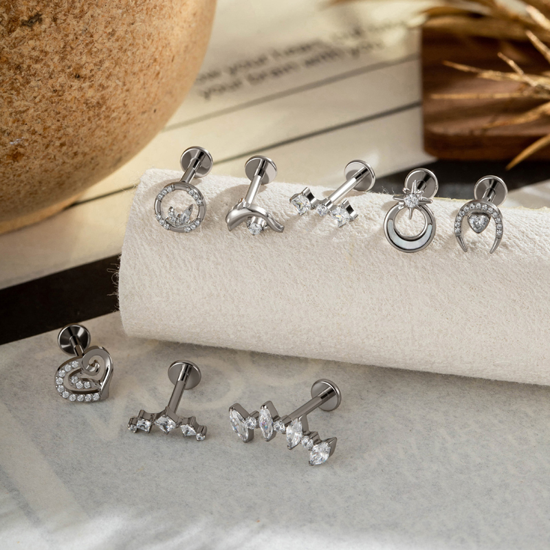 Boucles D'Oreilles Piercing Pour Femme, En Alliage De Titane Doré Avec Zircon Et Cœur Simple Image5