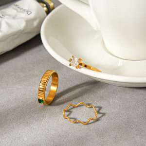 Bague Pour Femme En Acier Inoxydable Doré, Ornée De Zircon, Avec Lignes Rondes Unies, Couleur Unie, Style Luxueux Et Simple, Idéale Pour Un Usage Quotidien. h5 Image4