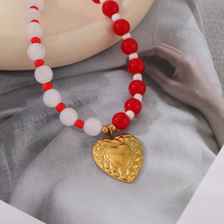 Colliers de perles en résine pour femmes avec perles en forme de cœur 2