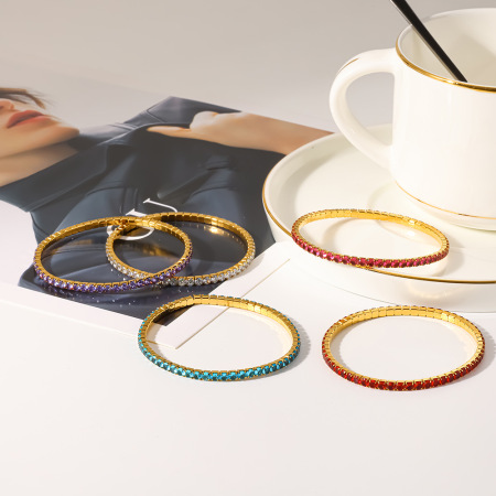 Bracelet jonc pour femme, élégant et géométrique, en acier inoxydable, couleur or, avec zircon, étanche. 2