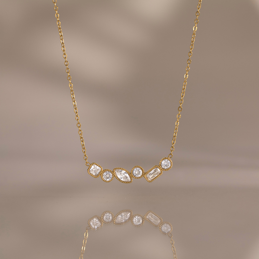 Colliers Pendentifs Pour Femmes En Acier Inoxydable Imperméable Avec Zircon De Forme Géométrique Image2
