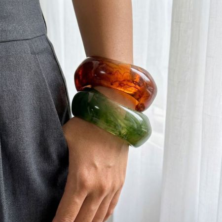 Bracelets pour femmes en résine transparente à dégradé rétro 2