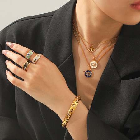 Colliers pendentifs pour femmes Simple Series Daily Devil's Eye en acier inoxydable étanche couleur or et zircon