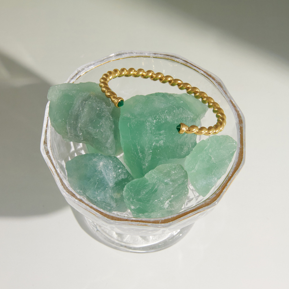 Bracelet Chaîne Rétro Luxueux En Acier Inoxydable Imperméable Couleur Or Avec Zircon, Orné D'Un Patchwork Torsadé. Image3