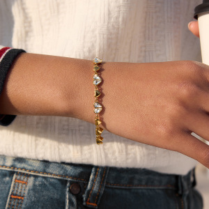Bracelet Chaîne Femme En Acier Inoxydable, Orné D'Un Zircon Doré, Motif Cœur Simple Et Luxueux h5 Image3