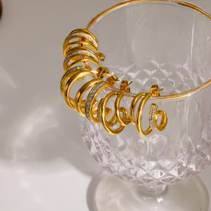 Boucles D'Oreilles Puces Élégantes Et Luxueuses En Forme De C, En Acier Inoxydable Étanche, Couleur Or, Ornées De Strass. h5 Image3