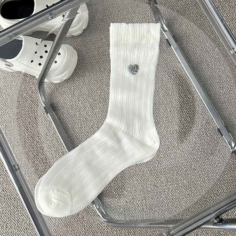 Chaussettes Mi-Mollet À Strass Basiques Et Cœurs Légèrement Rebondissants Image2