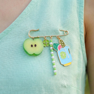 Broches En Alliage De Trèfle Avec Perles De Fruits Naturels De La Série Simple h5 Image4