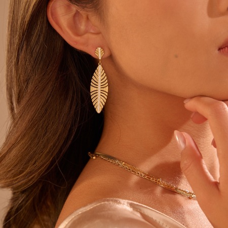 Boucles d'oreilles pendantes Simple Series Daily Plant Leaf en acier inoxydable doré et étanches