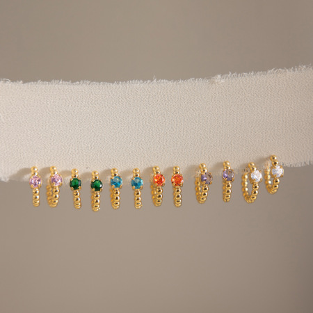 Boucles d'oreilles créoles simples en acier inoxydable, étanches, couleur or, avec zircon.