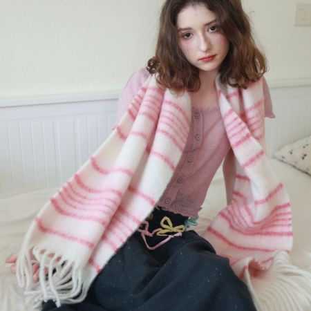 Écharpes d'hiver en laine et polyester à rayures douces et pompons de la série Simple 2