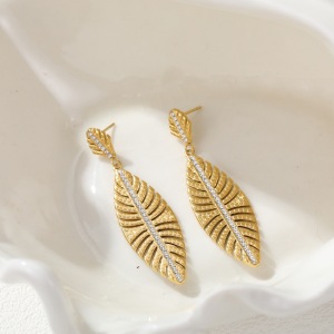 Boucles D'Oreilles Pendantes Simple Series Daily Plant Leaf En Acier Inoxydable Doré Et Étanches h5 Image3