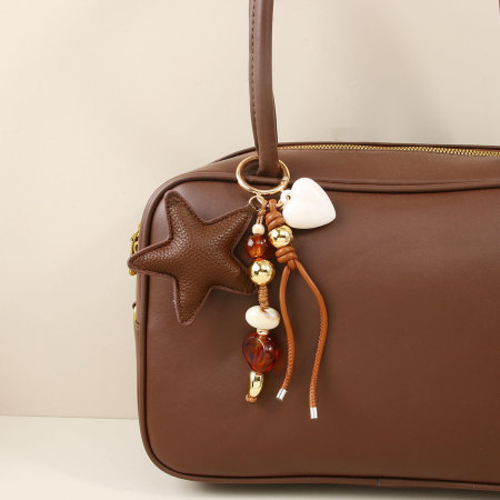 Série Simple Décontractée Perles Torsadées Cœur Étoile Breloques de Sac en PU 2