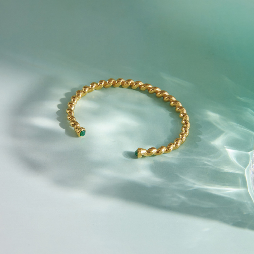 Bracelet Chaîne Rétro Luxueux En Acier Inoxydable Imperméable Couleur Or Avec Zircon, Orné D'Un Patchwork Torsadé. Image4