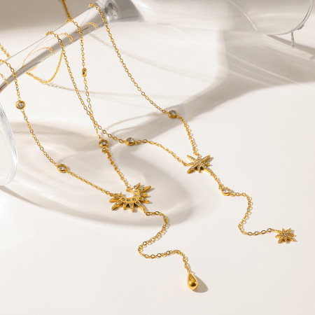 Colliers pendentifs pour femmes, série luxueuse, élégants et en forme d'étoile, en acier inoxydable étanche couleur or et zircon.